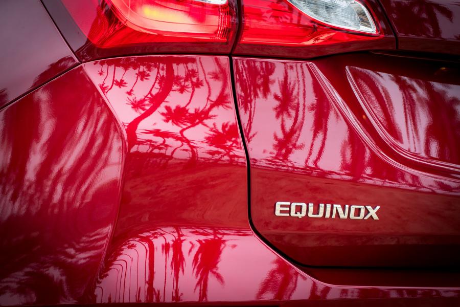 Детали экстерьера Chevrolet Equinox Premier 2017 года  (UAE) (фото 40 из 40)